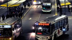 La UTA amenazó con un paro de colectivos. La UTA amenazó con un paro de colectivos.