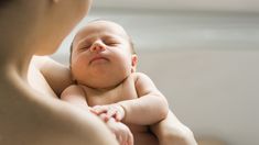 Reino Unido: nace el primer bebé con ADN de tres personas Reino Unido: nace el primer bebé con ADN de tres personas