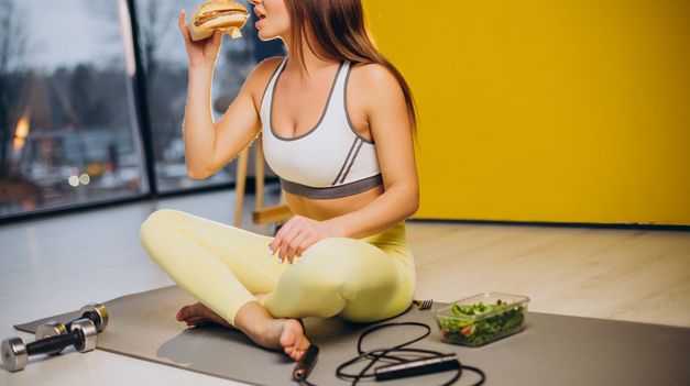 Los alimentos ricos en carbohidratos y proteínas se convierten en glucógeno, el principal recurso energético de los músculos.