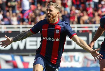 El crack vasco, de 31 años, hizo su estreno en la red con la camiseta de San Lorenzo.