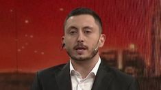 Iván Schargrodsky, conductor de Hagan Algo. Iván Schargrodsky, conductor de Hagan Algo.