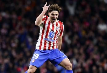 Atlético de Madrid tasó a Julián Álvarez en 120 millones de euros por su salida del club. Atlético de Madrid tasó a Julián Álvarez en 120 millones de euros por su salida del club.