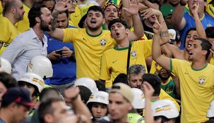 Los hinchas de brasileños contestaron al Brasil decime que se siente