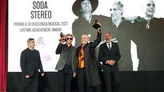 Soda Stereo y Gustavo Santaolalla fueron premiados en la gala especial antes de los Grammy Latinos Soda Stereo y Gustavo Santaolalla fueron premiados en la gala especial antes de los Grammy Latinos
