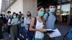 El programa Fomentar Empleo está dirigido a personas mayores de 18 años. El programa Fomentar Empleo está dirigido a personas mayores de 18 años.