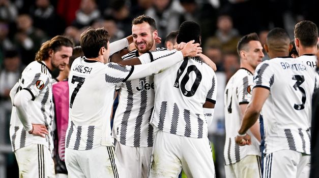 Suspendieron la quita de puntos a Juventus en la Serie A de Italia.