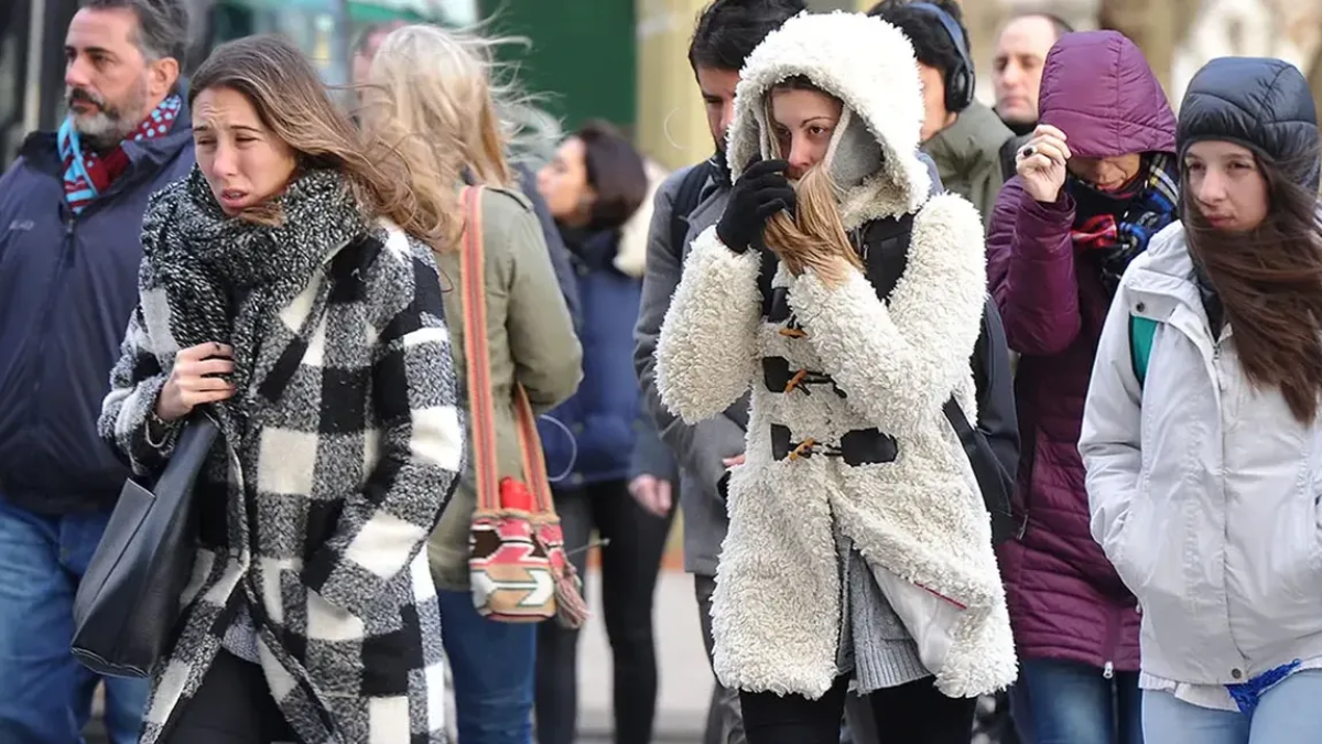 Tras la lluvia, brusco descenso de la temperatura en Buenos Aires por la entrada de un frente frío