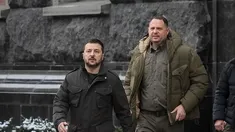 Andrii Yermak junto al presidente ucraniano Volodímir Zelenski. Andrii Yermak junto al presidente ucraniano Volodímir Zelenski.