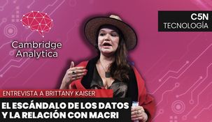 Brittany Kaiser es una activista por comprometida con la soberanía de los datos. Brittany Kaiser es una activista por comprometida con la soberanía de los datos.