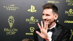Lionel Messi ganó este lunes el séptimo Balón de Oro de su carrera. Lionel Messi ganó este lunes el séptimo Balón de Oro de su carrera.