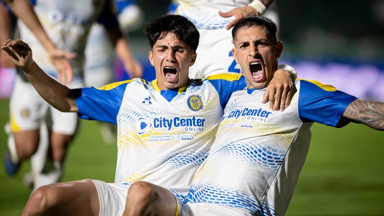 Rosario Central venció por 2 a 1 a Sarmiento en Junín y es líder en su zona.