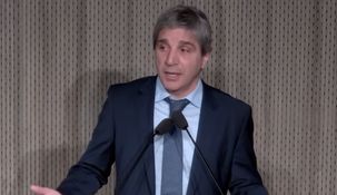 Luis Caputo resaltó la necesidad de mejorar la comunicación. Luis Caputo resaltó la necesidad de mejorar la comunicación.