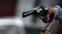 Macyszyn propone que se aplique una pena de reclusión o prisión de 5 a 15 años.