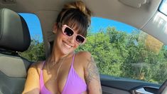 Ivana Nadal disfrutó de la playa y causó furor con una microbikini lila. Ivana Nadal disfrutó de la playa y causó furor con una microbikini lila.