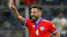Mauricio Isla es el nuevo refuerzo de Independiente. Mauricio Isla es el nuevo refuerzo de Independiente.