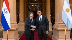 Peña recibió a Milei en el Palacio de Gobierno, en Asunción. Peña recibió a Milei en el Palacio de Gobierno, en Asunción.