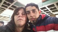 Cristian Eleazar Gómez Núñez y su madre. Cristian Eleazar Gómez Núñez y su madre.