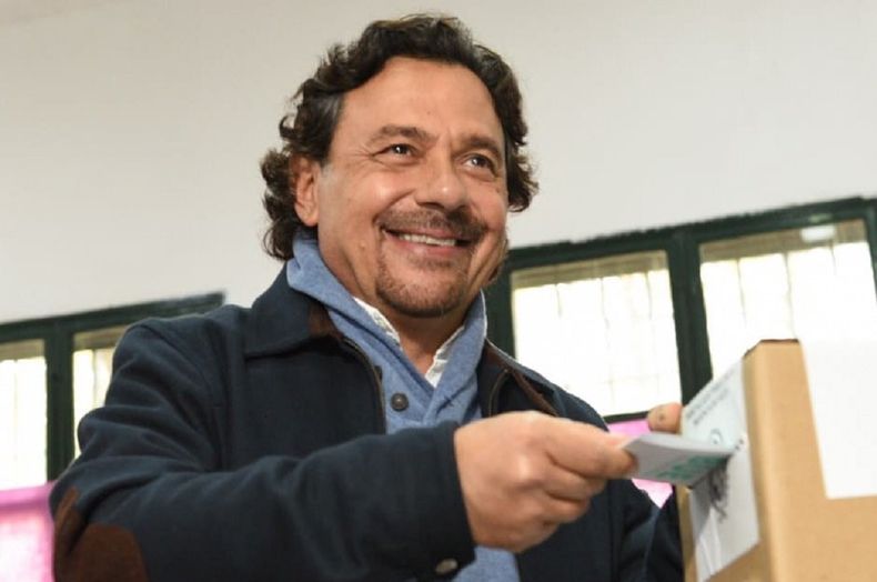 Gustavo Sáenz en la votación de este domingo.