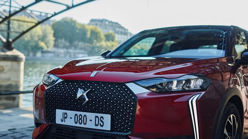 Nueva parrilla en el frontal del DS3.