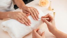 La nueva tendencia en manicura es elegante y atemporal.