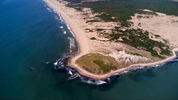 Este espacio natural también guarda una importante riqueza histórica y arqueológica.