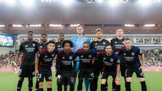 La formación del equipo con Tagliafico y Almada. La formación del equipo con Tagliafico y Almada.