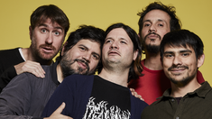 El Mató a un Policía Motorizado presenta el segundo sencillo de su nuevo álbum. El Mató a un Policía Motorizado presenta el segundo sencillo de su nuevo álbum.