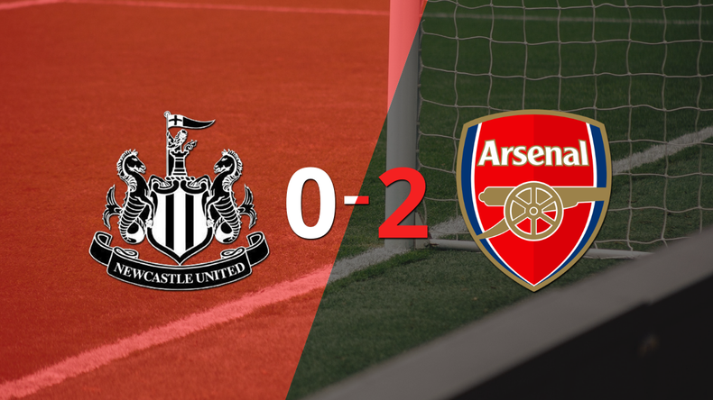 Arsenal, de visitante, derrotó 2-0 a Newcastle United