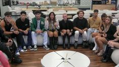 La decimoquinta gala de nominaciones dejó x participantes en placa. La decimoquinta gala de nominaciones dejó x participantes en placa.