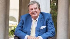 Este empresario está al frente de Richemont, una compañía propietaria de marcas como Cartier y Montblanc.