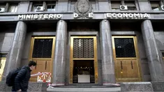El Ministerio de Economía logró otra exitosa licitación, la segunda del mes de agosto. El Ministerio de Economía logró otra exitosa licitación, la segunda del mes de agosto.