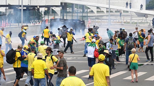 El asalto a la plaza de los Tres Poderes en Brasilia.