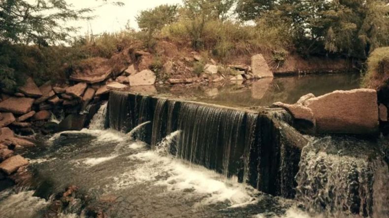 Las cascadas del río Salto se consolidan como un atractivo natural dentro de la oferta de turismo bonaerense cercana a la Ciudad Autónoma de Buenos Aires.