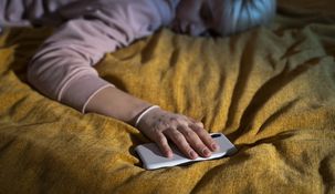 Dormir entre siete y nueve horas ayuda a reducir la posibilidad de despertar en fases de sueño profundo.