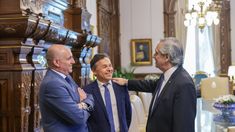 Diego Giuliano, nuevo ministro de Transporte, junto al saliente Alexis Guerrera, fueron recibidos por Alberto Fernández.