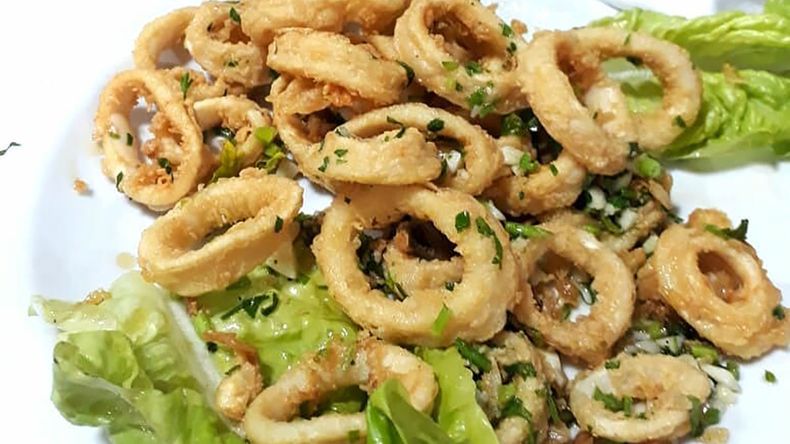 Las rabas, entre los platos imperdibles.