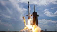 Falcon 9 es el vehículo de lanzamiento de Space X.