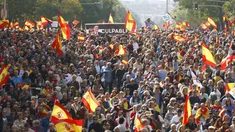 Las cifras oficiales hablan de 25 mil personas en la protesta contra el gobierno de Pedro Sánchez en Madrid. Las cifras oficiales hablan de 25 mil personas en la protesta contra el gobierno de Pedro Sánchez en Madrid.