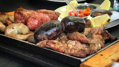 Este bodegón de la Ciudad de Buenos Aires ofrece las carnes más tiernas a un precio increíble. Este bodegón de la Ciudad de Buenos Aires ofrece las carnes más tiernas a un precio increíble.