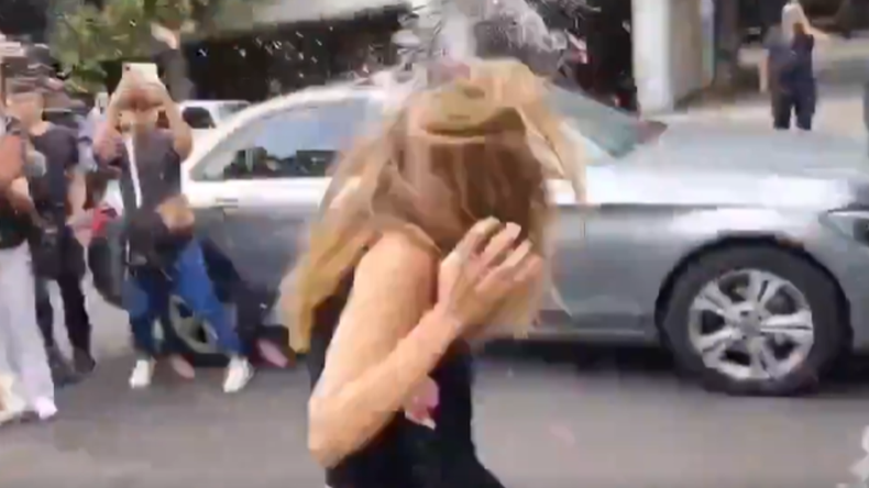Vuelve a tu país