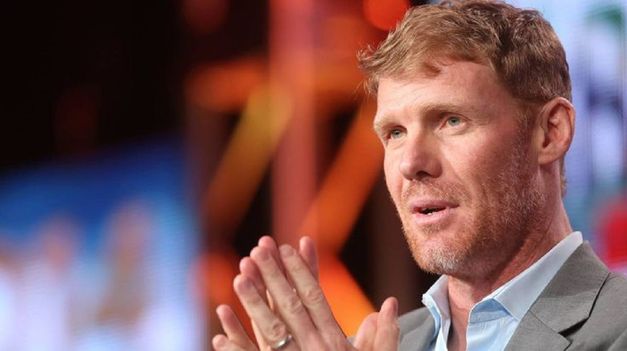 Alexi Lalas pidió que se cambien las reglas del fútbol.