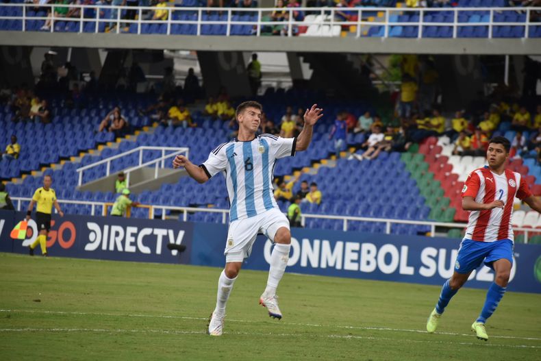 Argentina y Paraguay se enfrentan en Colombia.