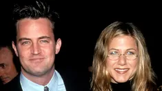 Jennifer Aniston despidió a Mattew Perry. Jennifer Aniston despidió a Mattew Perry.