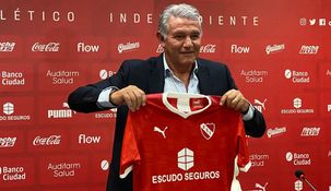 Burruchaga al asumir como manager en 2020.