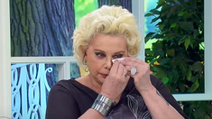 Carmen Barbieri lloró tras avalar la transfobia de Amalia Granata Carmen Barbieri lloró tras avalar la transfobia de Amalia Granata