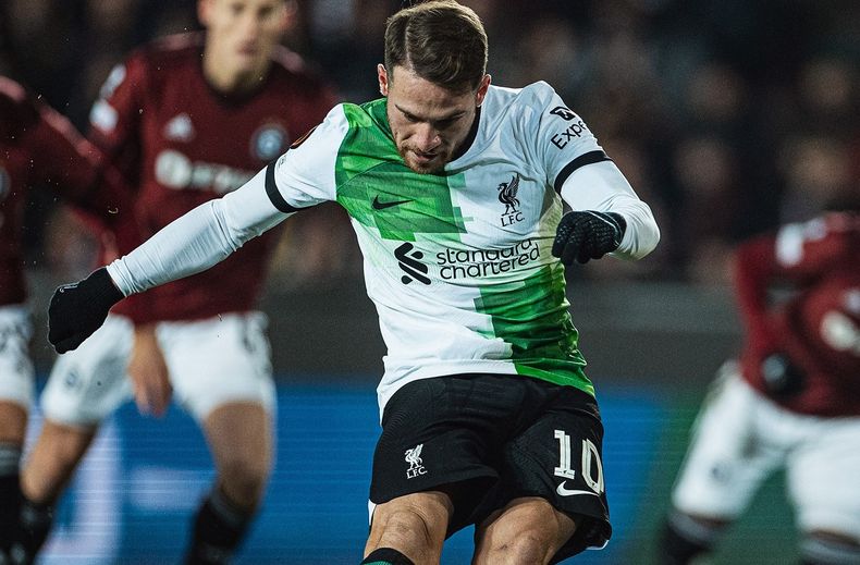 Alexis Mac Allister convirtió para Liverpool en la Europa League.
