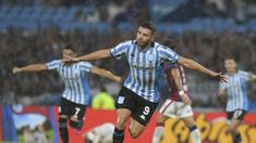 Adrián Martínez. Adrián Martínez.