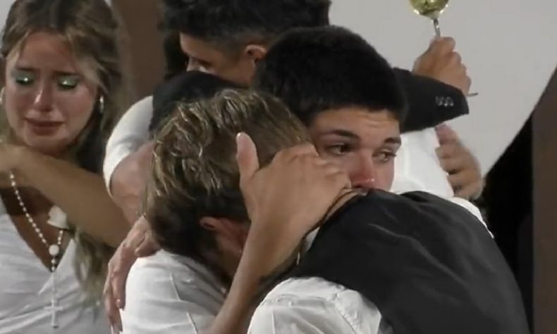 Thiago contuvo a Nacho de una forma muy cariñosa.