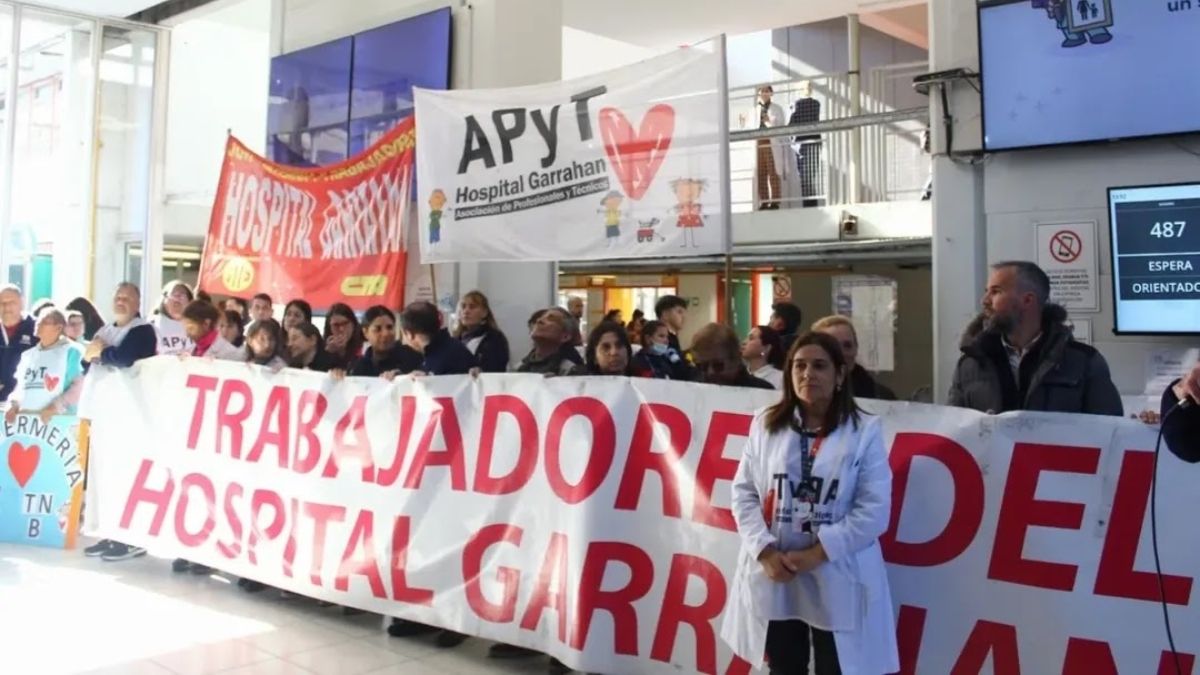 Comenzó el paro en el Hospital Garrahan, a la espera de la promulgación de la Ley de Emergencia Pediátrica