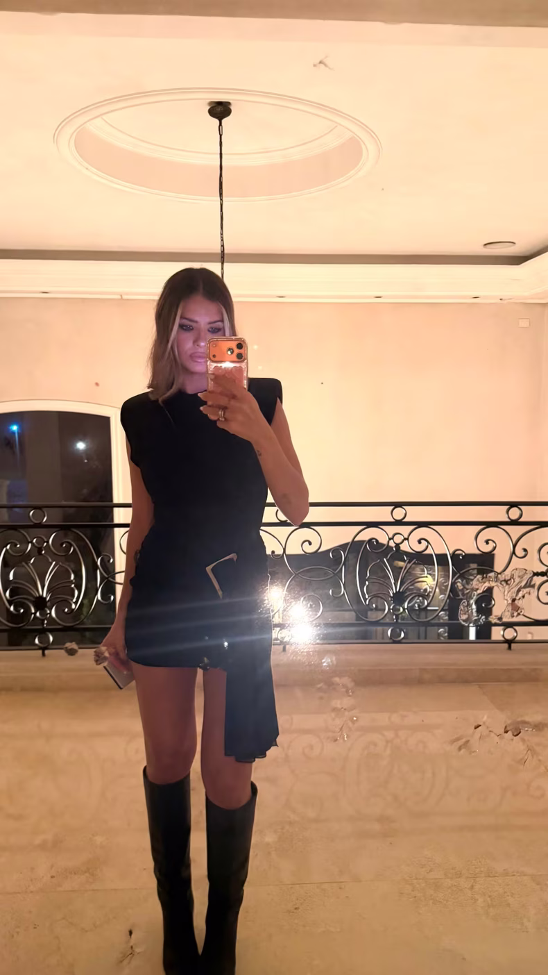 Así fue el look de la China Suárez para una salida nocturna.